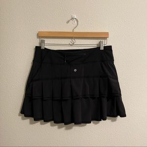 LULULEMON SKIRT 8 TALL